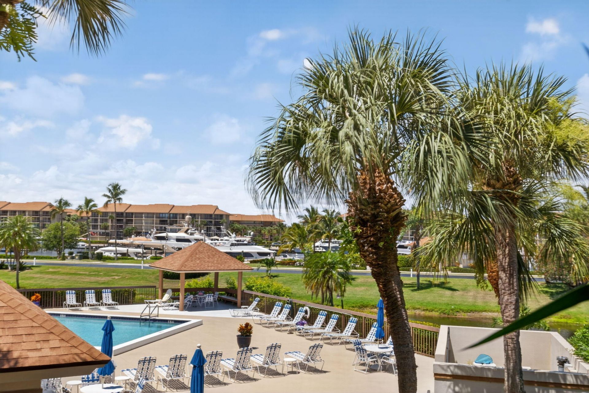 601 Seafarer Circle, Unit 201, Jupiter, FL 33477 Photo