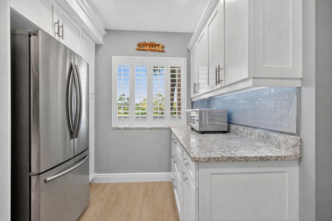 601 Seafarer Circle, Unit 201, Jupiter, FL 33477 Photo