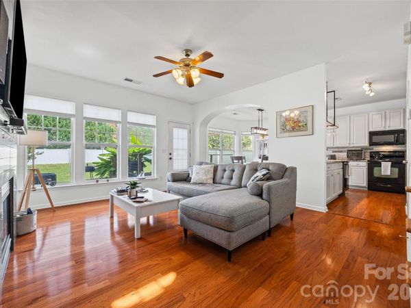 1805 Crabapple Tree Lane, Charlotte, NC 28214