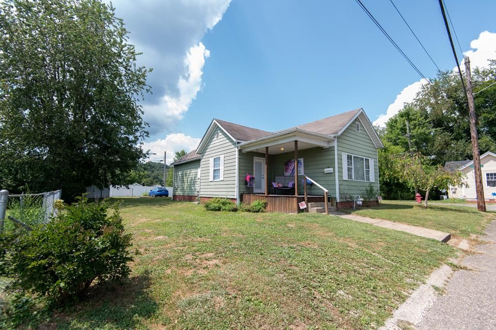 1235 Mayo St, Portsmouth, OH 45662 Main Photo