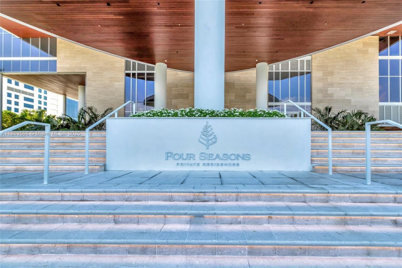 525 N Fort Lauderdale Beach Blvd, Unit 802, Fort Lauderdale, FL 33304 Photo