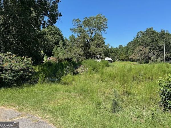 849 E McCarty Street, Sandersville, GA 31082