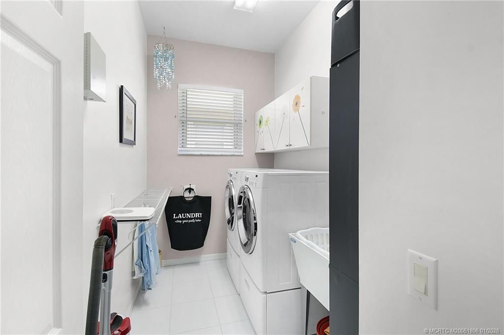 566 NW Lambrusco Drive, Port Saint Lucie, FL 34986 Photo