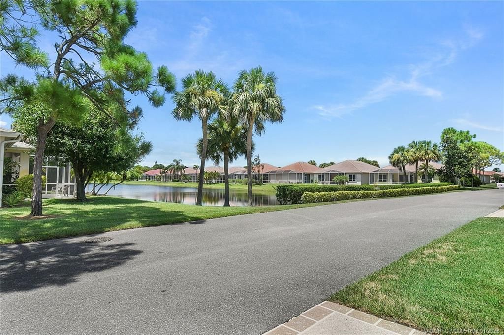 566 NW Lambrusco Drive, Port Saint Lucie, FL 34986 Photo