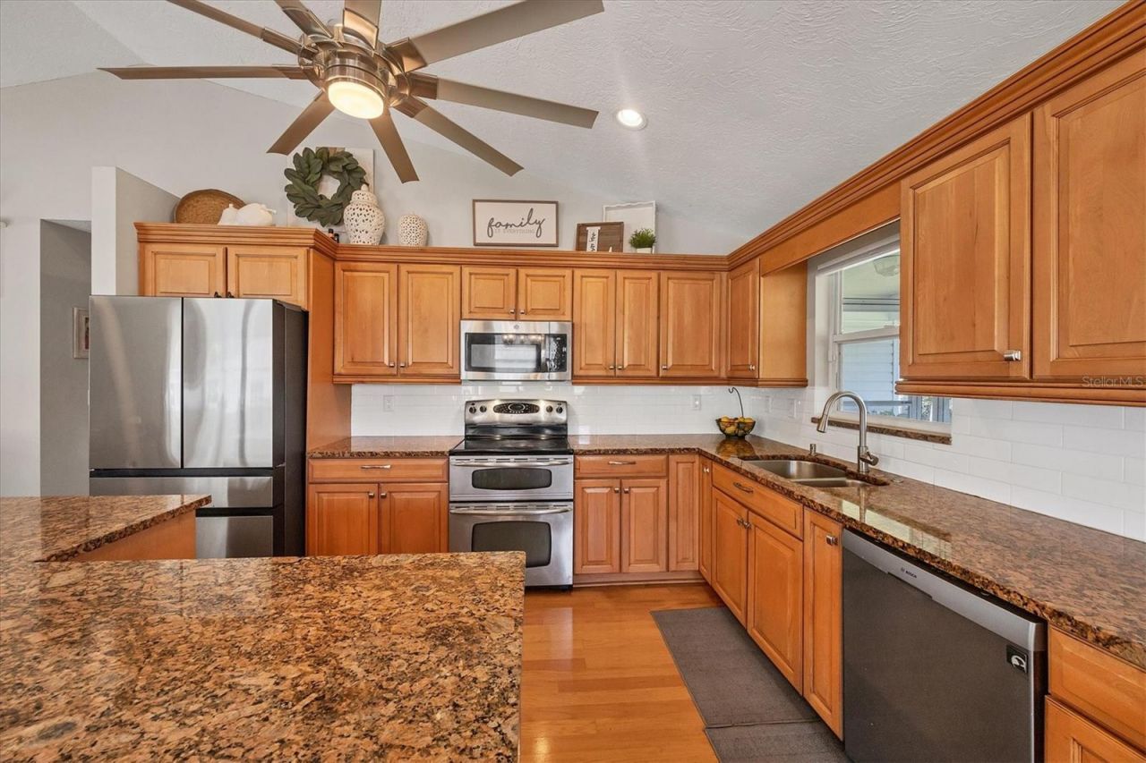 1408 43rd Avenue Drive W, Palmetto, FL 34221 Photo