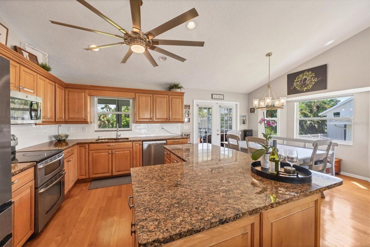 1408 43rd Avenue Drive W, Palmetto, FL 34221 Photo