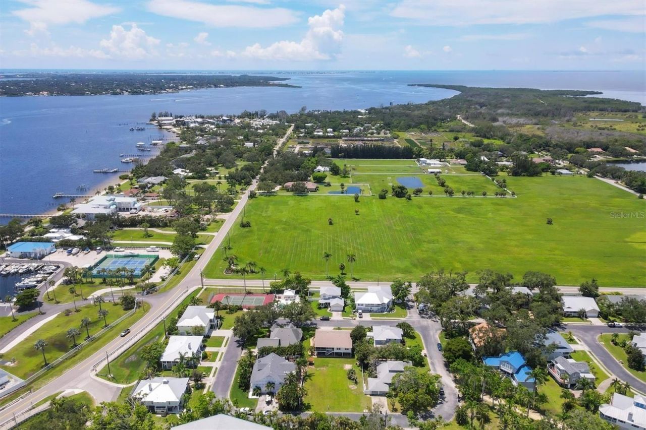 1408 43rd Avenue Drive W, Palmetto, FL 34221 Photo