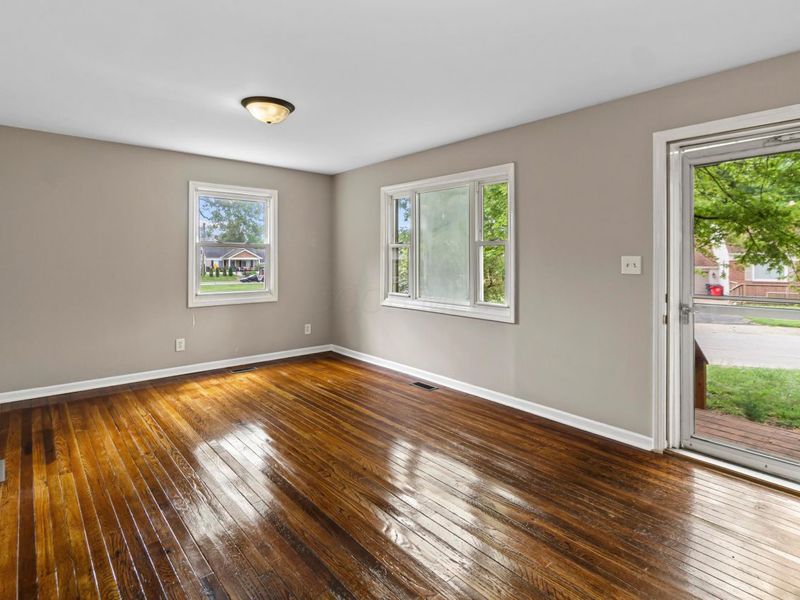 5542 Emerson Avenue, Worthington, OH 43085 Photo 2