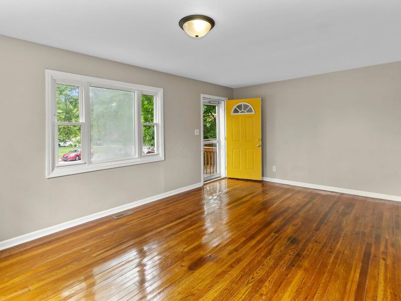 5542 Emerson Avenue, Worthington, OH 43085 Photo 3