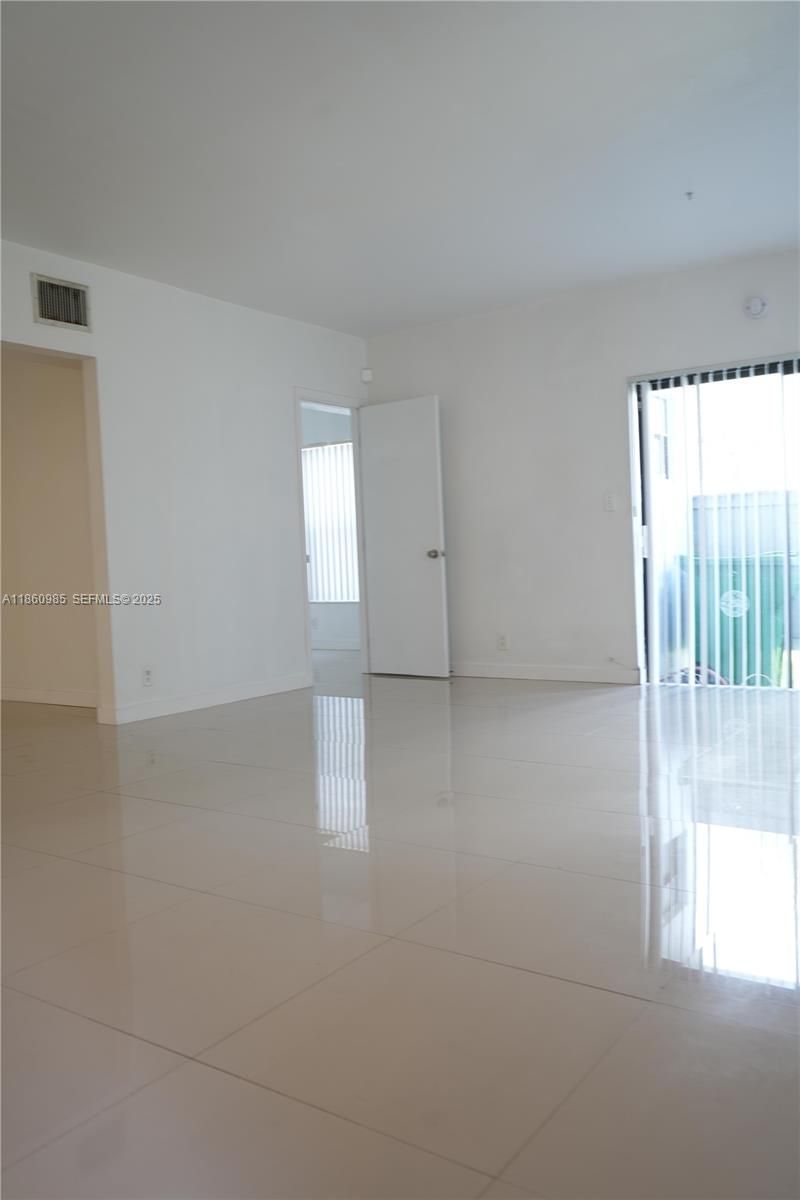 2800 S University Dr, Unit 2A, Davie, FL 33328 Photo