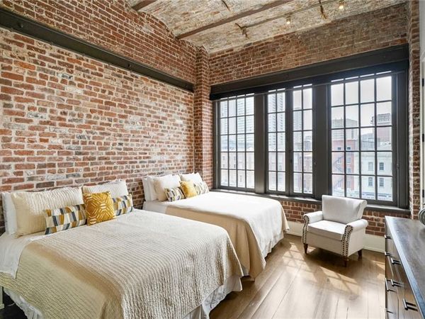 208 BIENVILLE Street, Unit 4, New Orleans, LA 70130