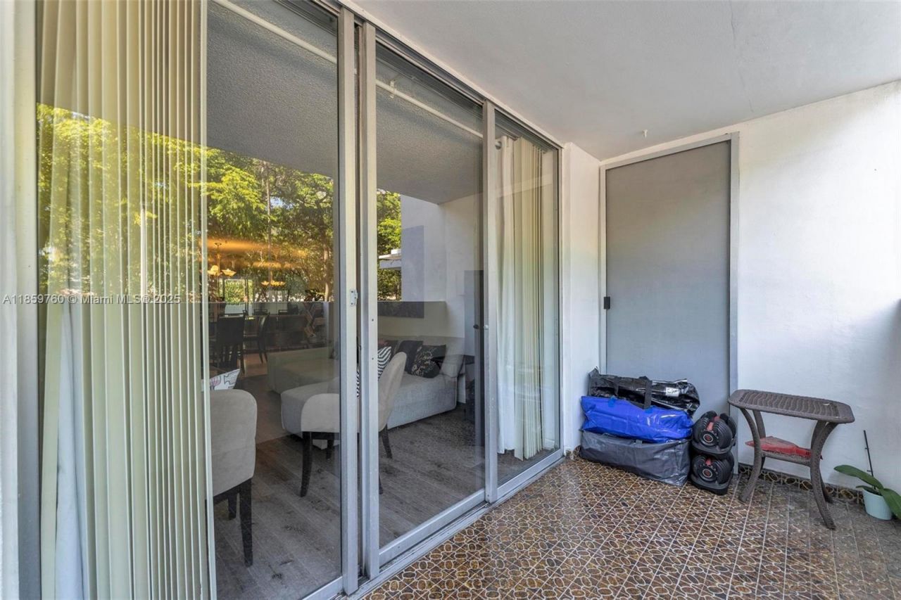 2780 NE 183rd St, Unit 109, Aventura, FL 33160 Photo