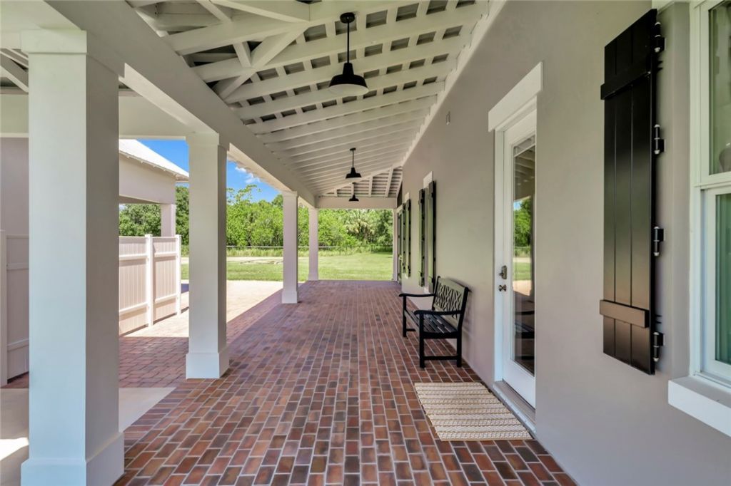 7350 Andrews Place Sw, Vero Beach, FL 32968 Photo