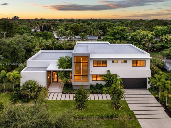 7400 SW 127th St, Pinecrest, FL 33156
