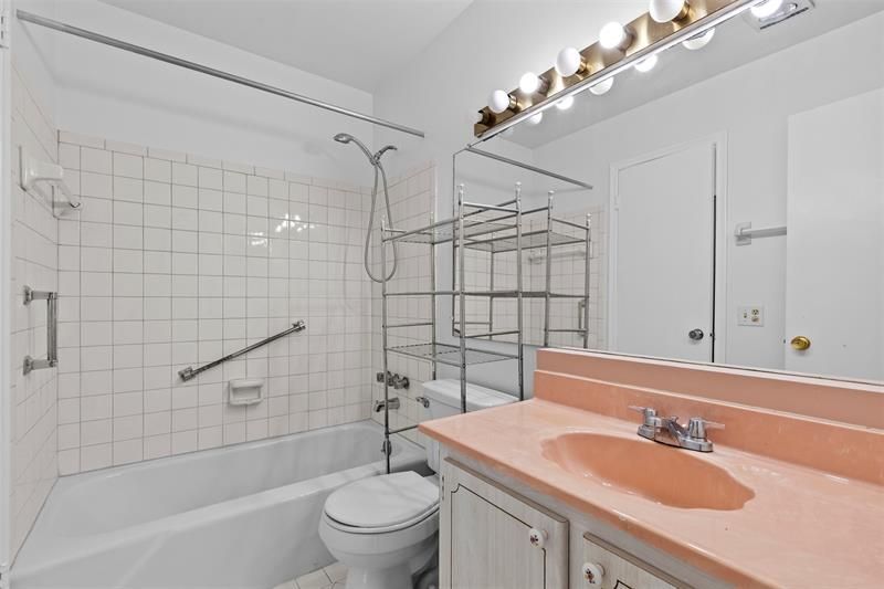 90 South Blvd, Unit 2C, Boynton Beach, FL 33435 Photo