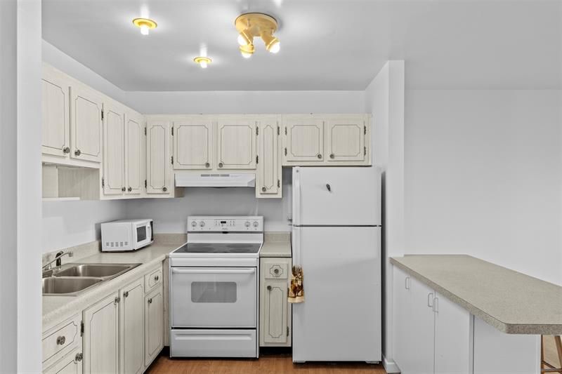 90 South Blvd, Unit 2C, Boynton Beach, FL 33435 Photo