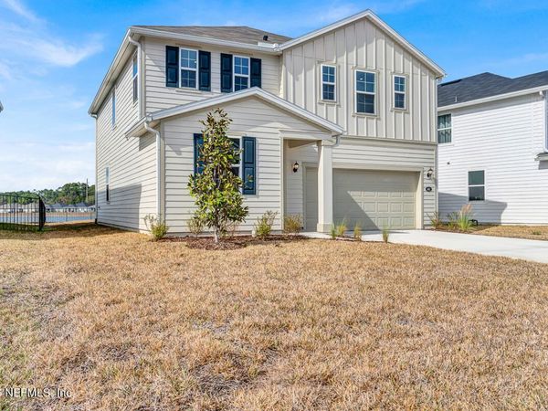 641 PANTHER LAKE Parkway, Jacksonville, FL 32221