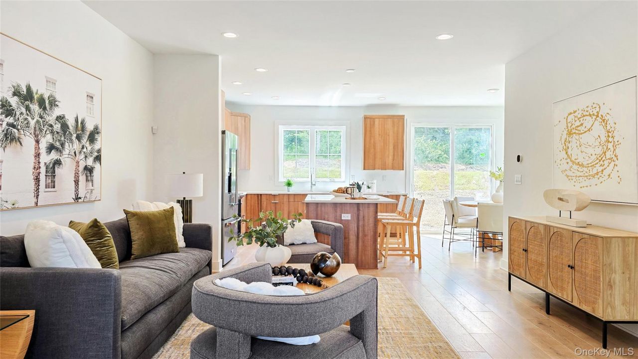 4079 Fairways Drive, Unit 140, Carmel, NY 10512 Main Photo