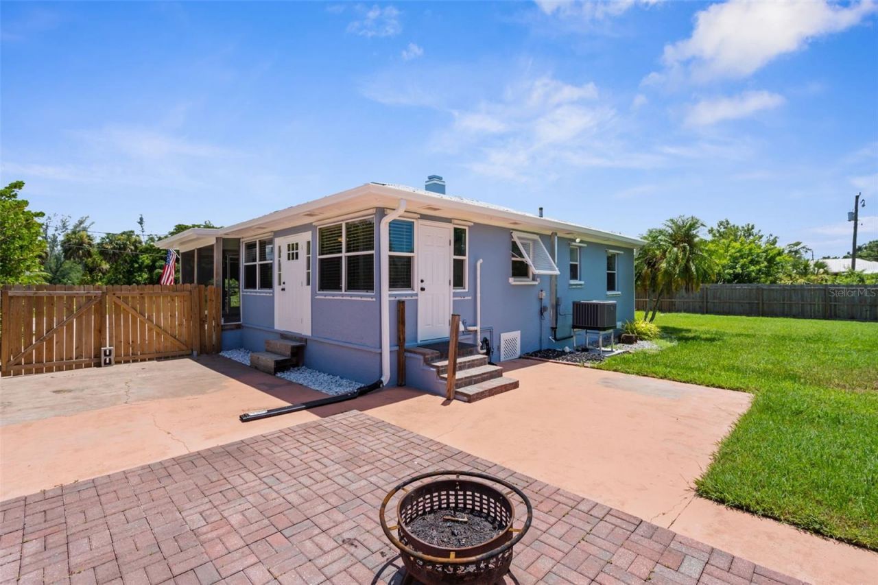 219 Darst Avenue, Punta Gorda, FL 33950 Photo