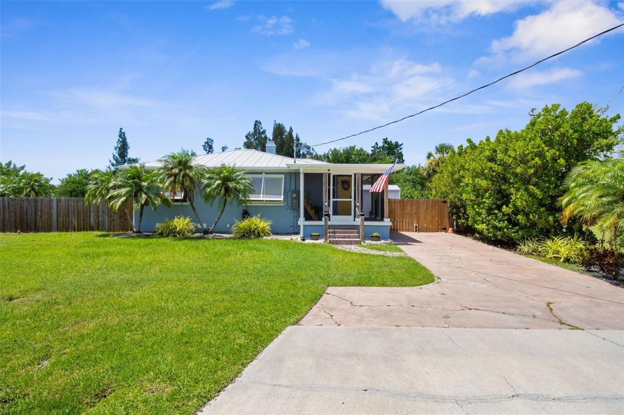 219 Darst Avenue, Punta Gorda, FL 33950 Photo