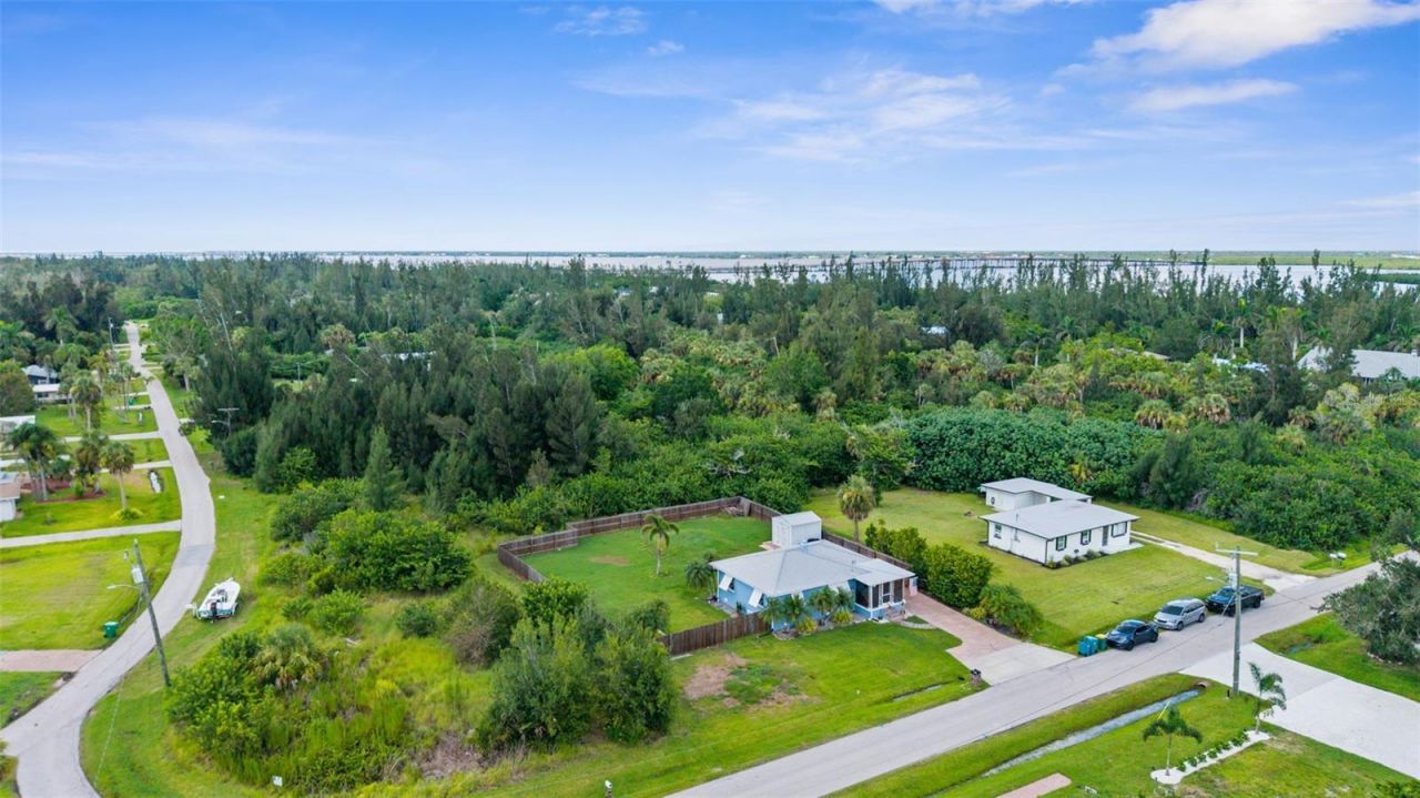 219 Darst Avenue, Punta Gorda, FL 33950 Photo