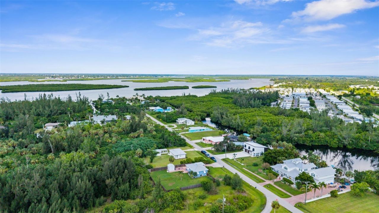 219 Darst Avenue, Punta Gorda, FL 33950 Photo