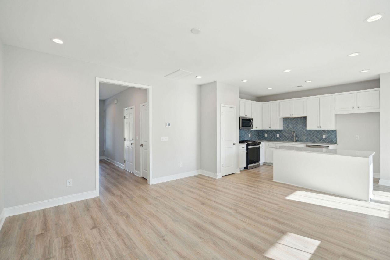 160 Claret Cup Way Photo 4
