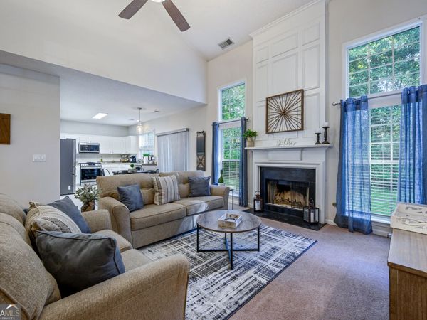 206 Persimmon Trail, Woodstock, GA 30188