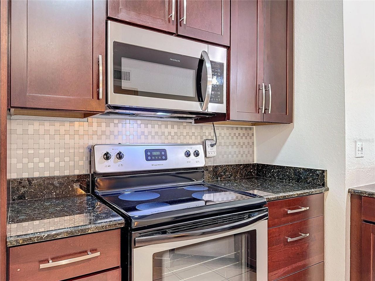 850 S Tamiami Trail, Unit 402, Sarasota, FL 34236 Photo