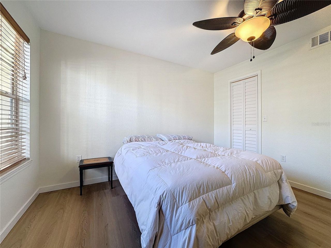 850 S Tamiami Trail, Unit 402, Sarasota, FL 34236 Photo