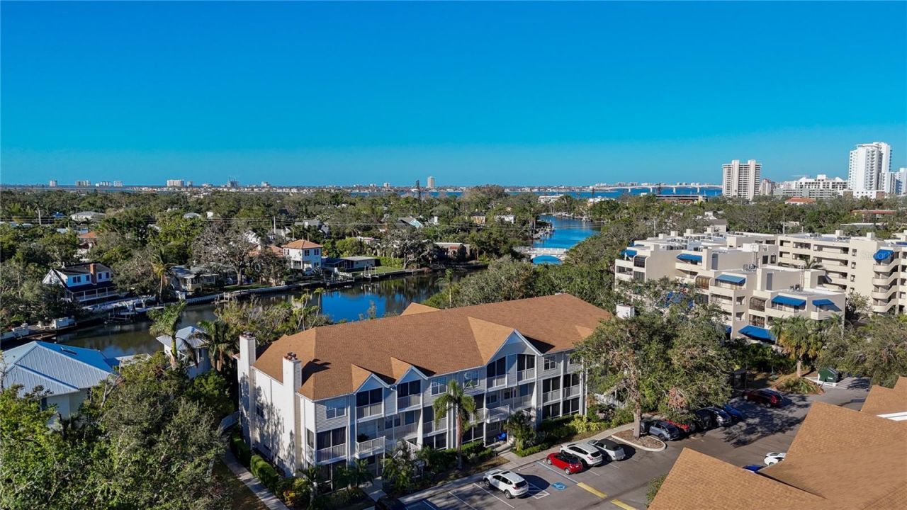 850 S Tamiami Trail, Unit 402, Sarasota, FL 34236 Photo