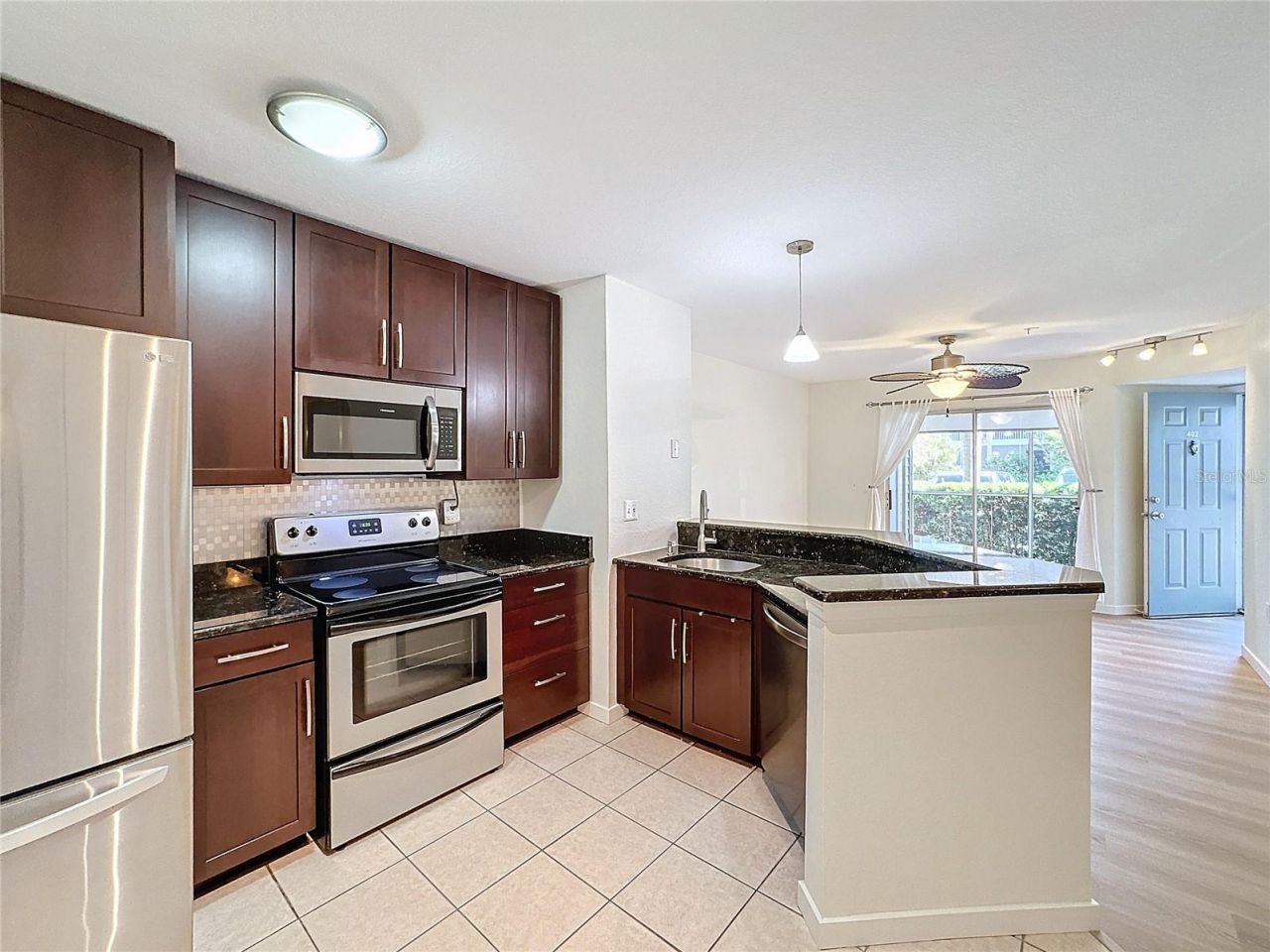 850 S Tamiami Trail, Unit 402, Sarasota, FL 34236 Photo