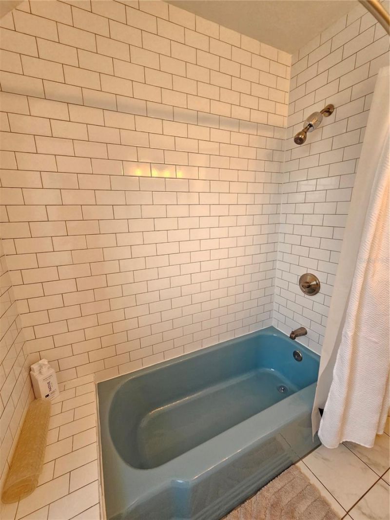 6442 Colonial Drive, Sarasota, FL 34231 Photo
