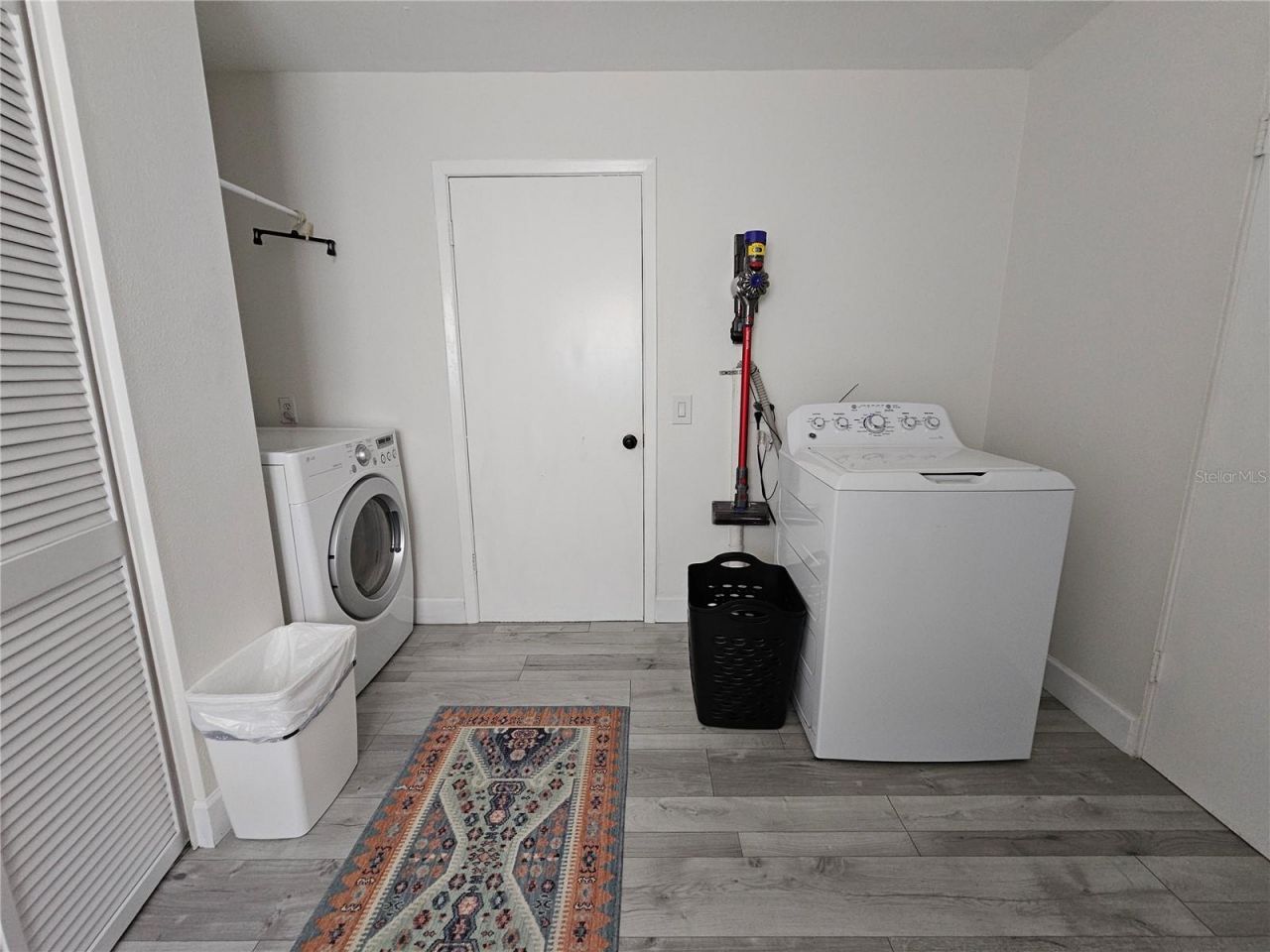 6442 Colonial Drive, Sarasota, FL 34231 Photo