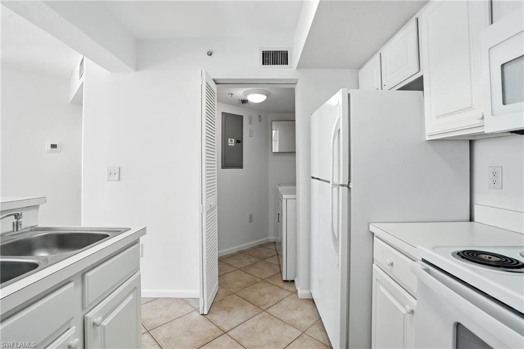 4127 Residence Dr, Unit 411, Fort Myers, FL 33901 Photo