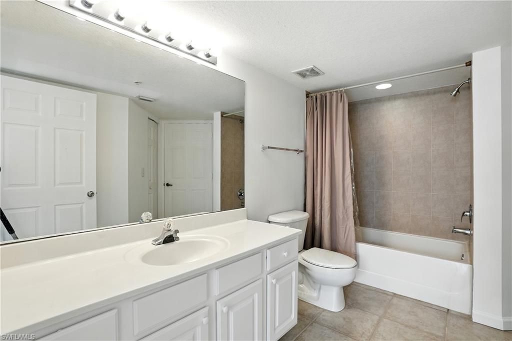 4127 Residence Dr, Unit 411, Fort Myers, FL 33901 Photo