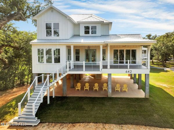 642 N Beach Boulevard, Bay Saint Louis, MS 39520
