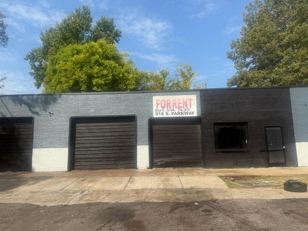 918 S PARKWAY AVE E, Memphis, TN 38106