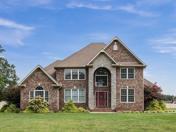 422 Heritage Cir, Manchester, TN 37355