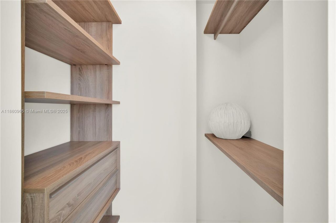 5300 Paseo Blvd, Unit 1202, Doral, FL 33166 Photo