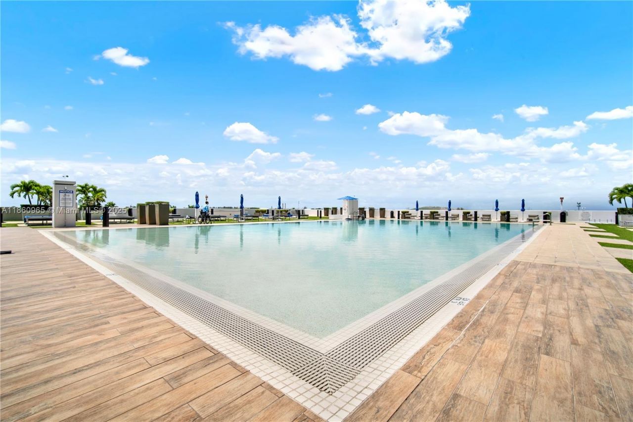 5300 Paseo Blvd, Unit 1202, Doral, FL 33166 Photo