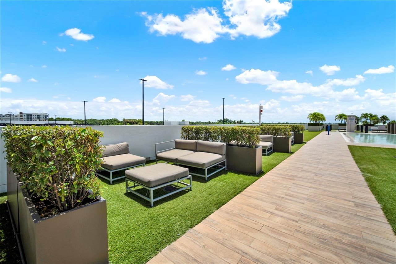 5300 Paseo Blvd, Unit 1202, Doral, FL 33166 Photo