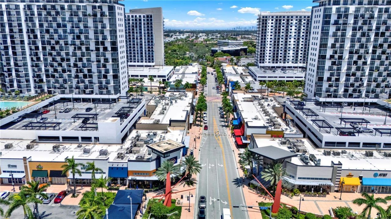 5300 Paseo Blvd, Unit 1202, Doral, FL 33166 Photo