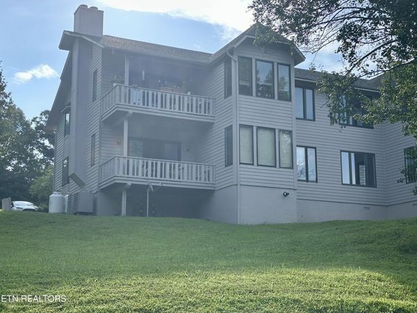 3835 Renegade Mountain Pkwy, Crab Orchard, TN 37723