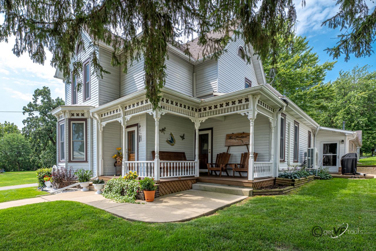 601 Franklin Street, Scales Mound, IL 61075 Main Photo