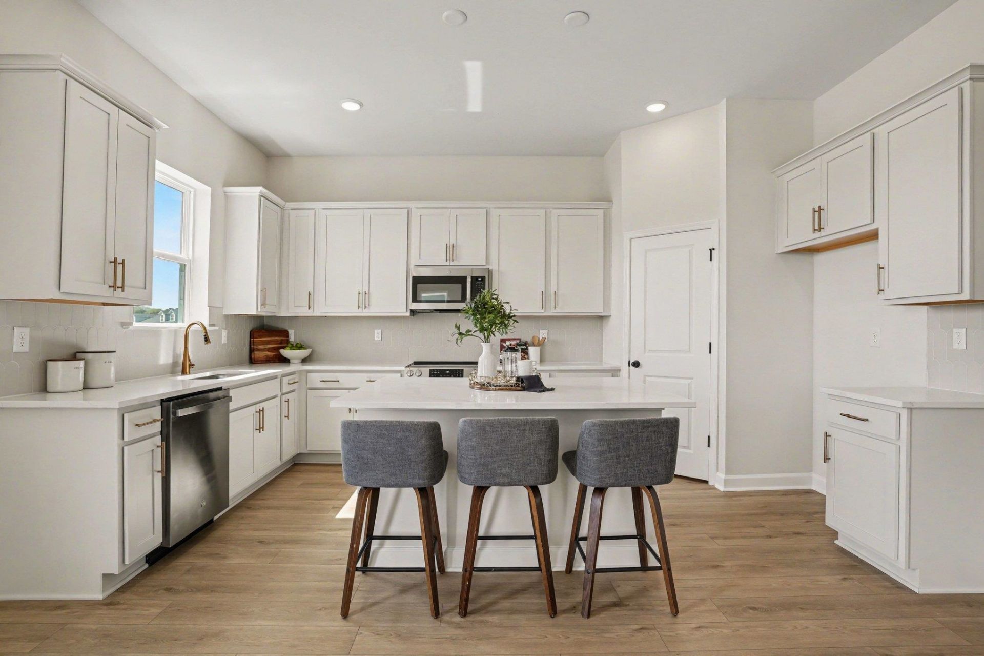 774 Ebb Tide Rd. Photo 7