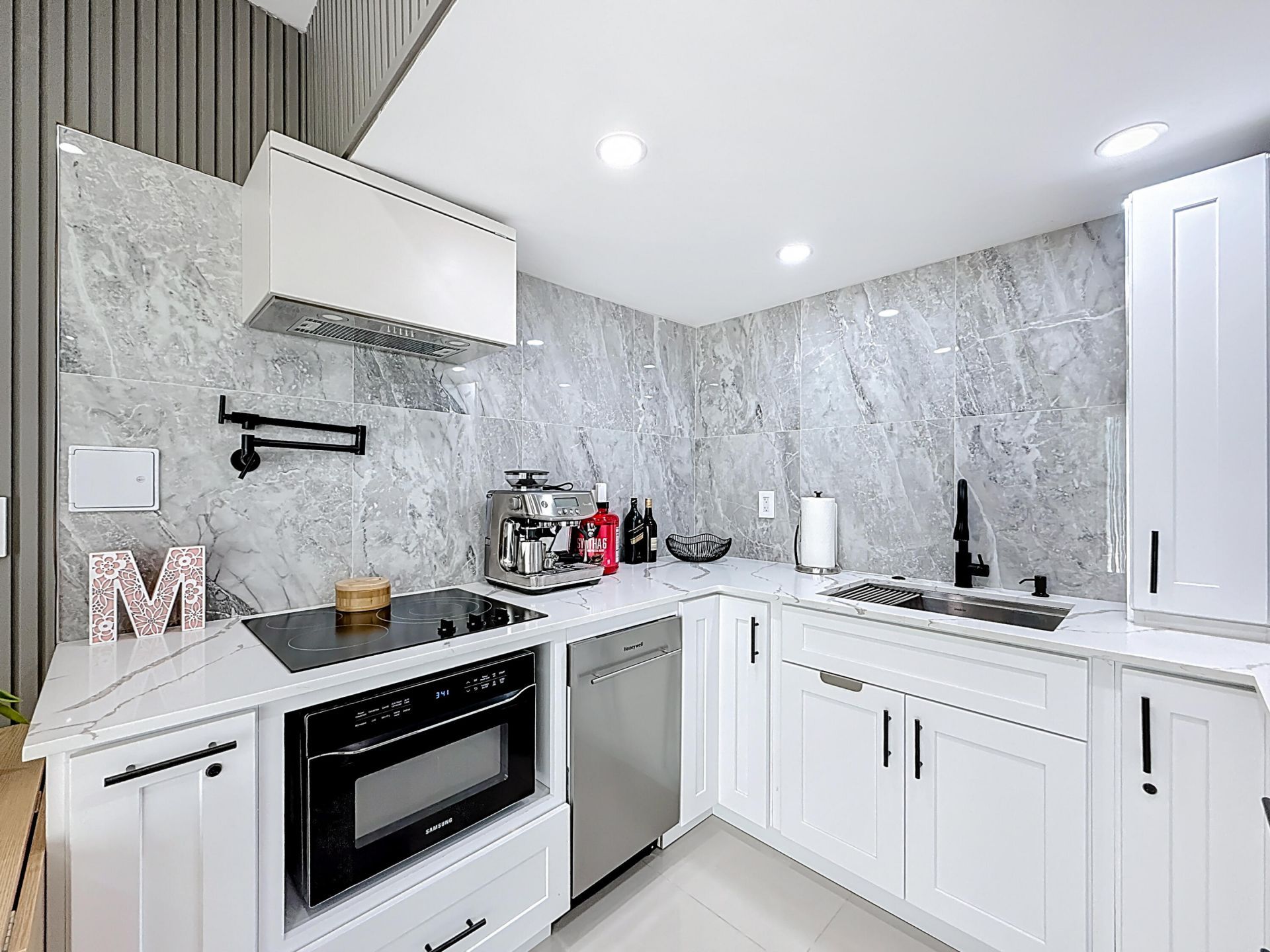 2601 NE 18th Street, Pompano Beach, FL 33062 Photo