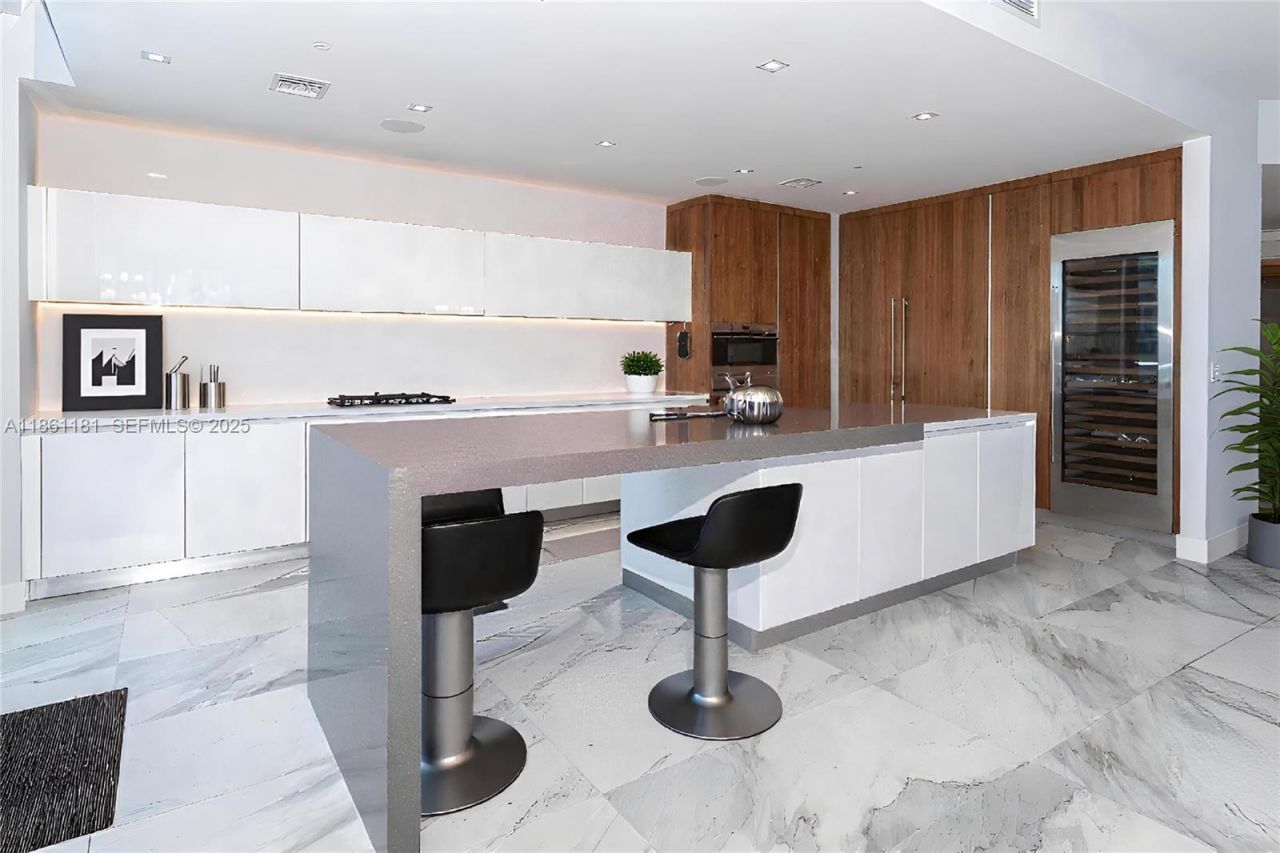 701 N Fort Lauderdale Beach Blvd, Unit 501, Fort Lauderdale, FL 33304 Photo