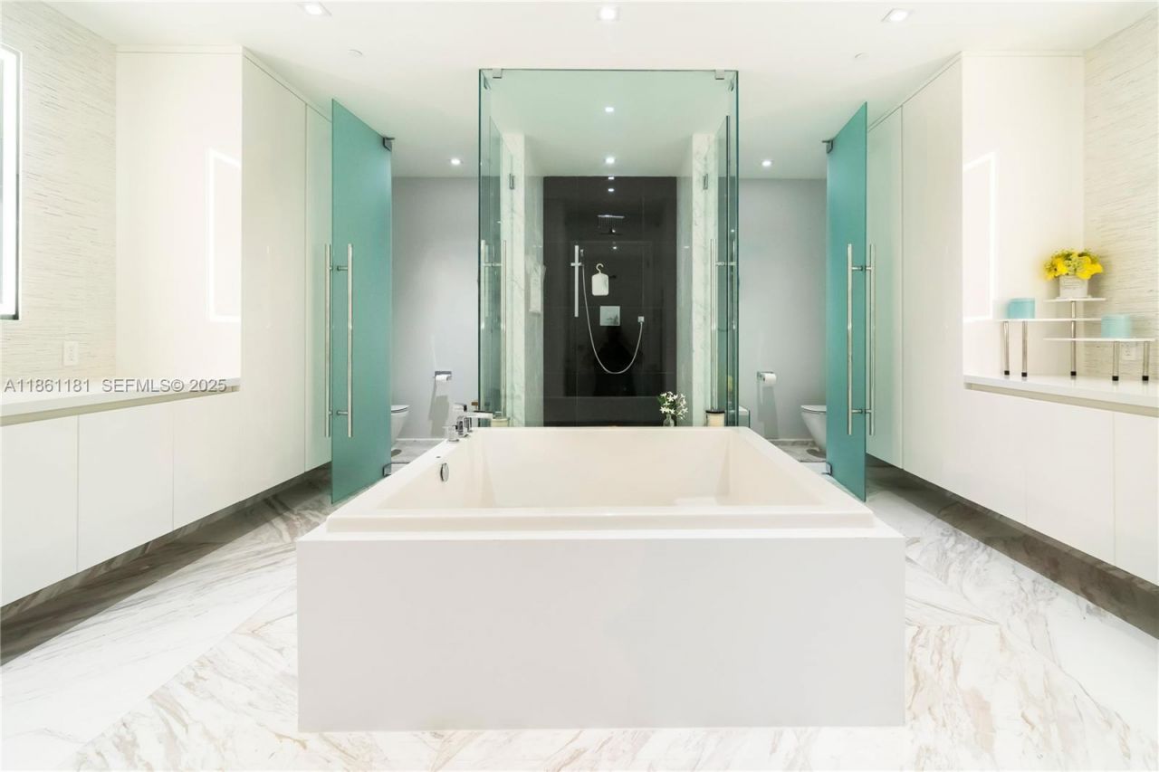 701 N Fort Lauderdale Beach Blvd, Unit 501, Fort Lauderdale, FL 33304 Photo