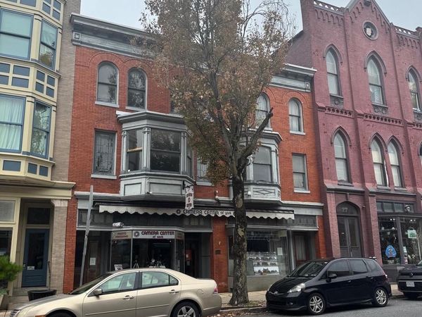 21 23 N BEAVER STREET, YORK, PA 17401